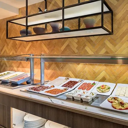 Barcelo Oldtown 호텔