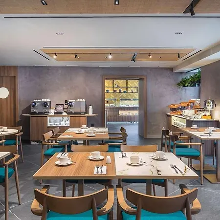 Barcelo Oldtown 푼샬