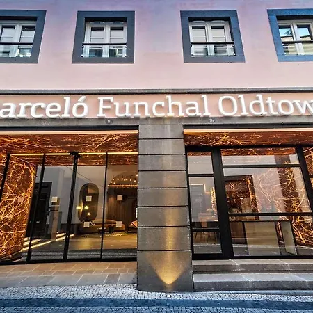 Barcelo Oldtown فندق