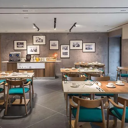 Barcelo Oldtown Szálloda 5*