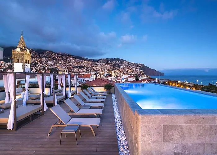 מלון Barcelo Oldtown 5*