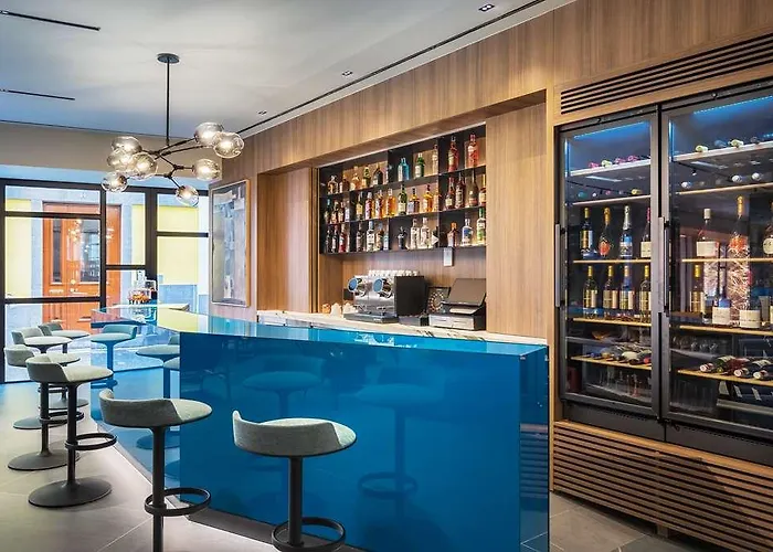 Barcelo Oldtown 5* פונשל