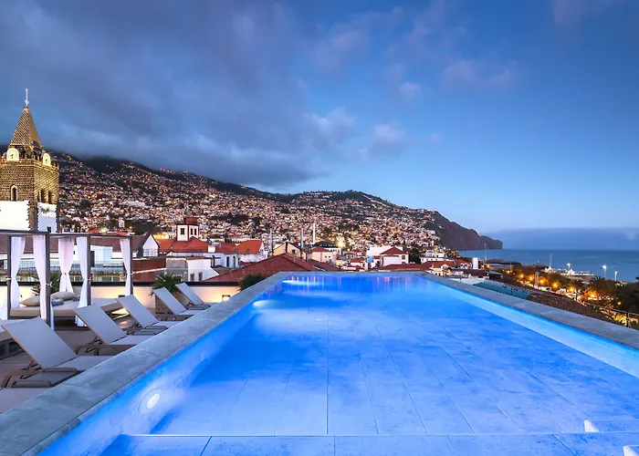 Barcelo Oldtown 5* פונשל