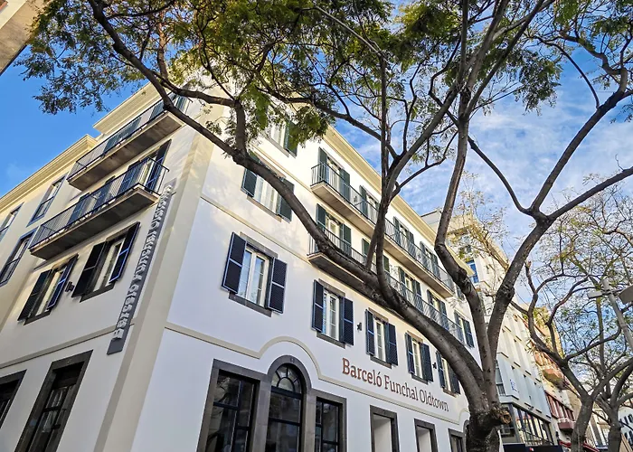 Barcelo Oldtown מלון 5*