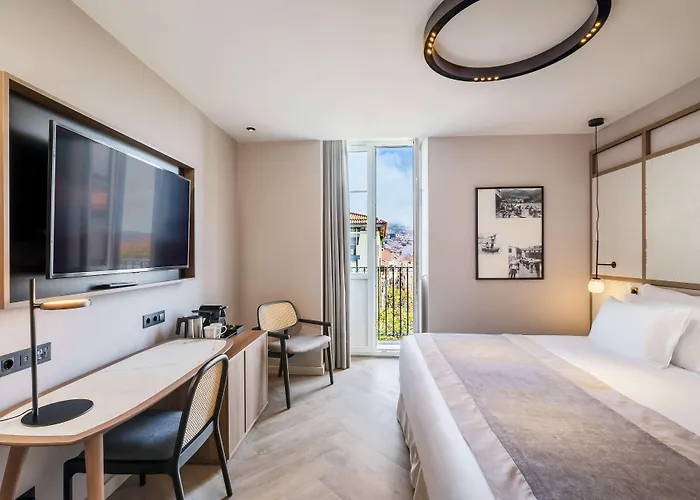 Barcelo Oldtown מלון